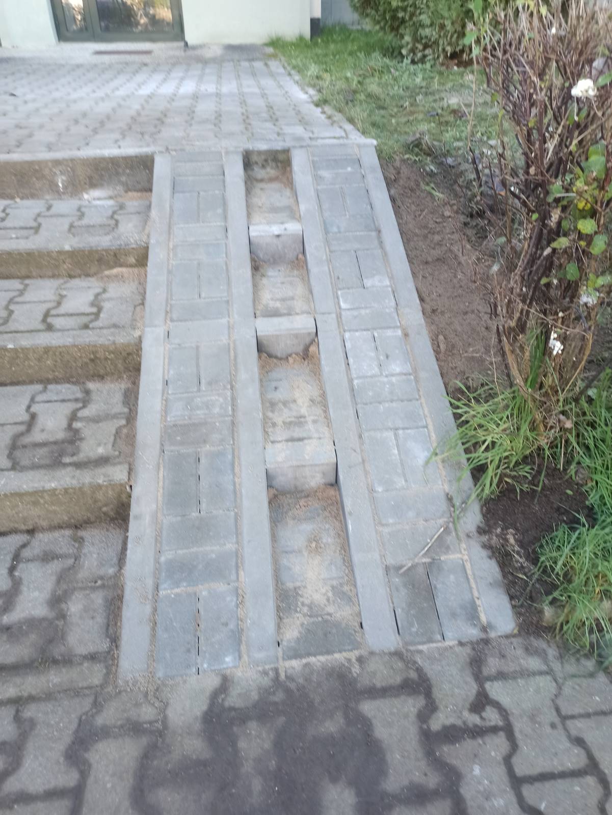 Wykonany podjazd - rzut przedni