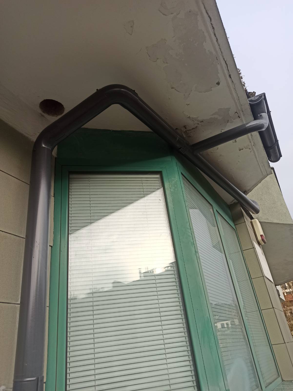 Nowy odpływ rury spustowej