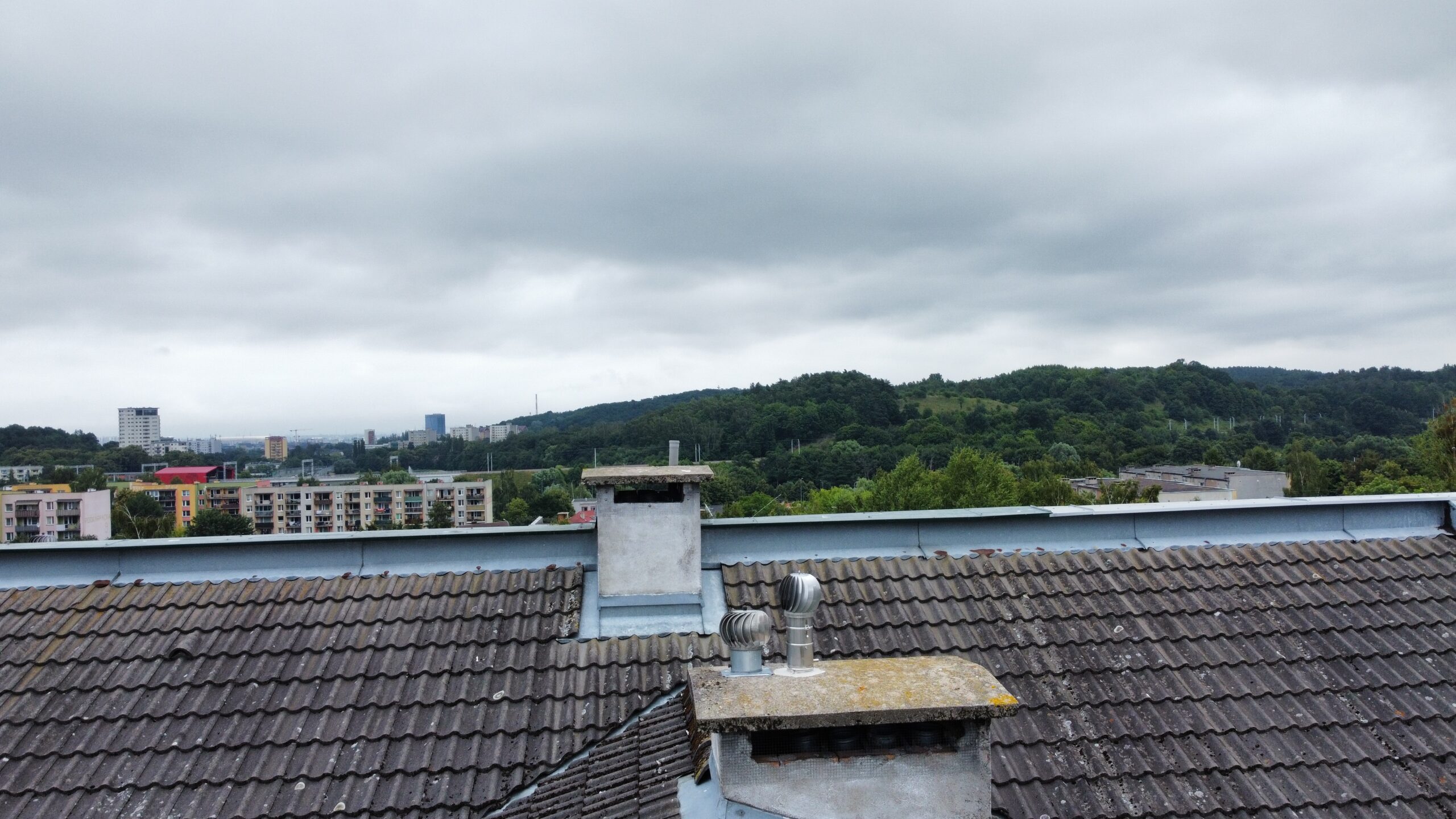 Nowa nasada kominowa nad budynkiem Góralska 15A
